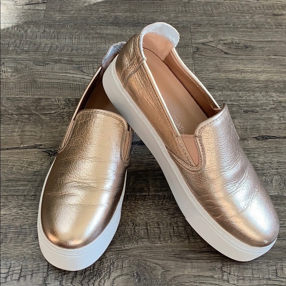 BCBG Shoes - BCBG Women’s Metallic Casey Shoes Size 8